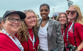 American Idol Finalist Keyla Richardson Surprises Tate Yearbook Students At Wahoos Game