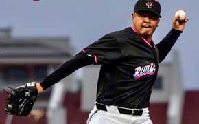 Ignoffo Ignites Offense In 5-4 Blue Wahoos Win