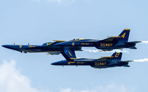 Thousands Pack Beach For Air Show Dress Rehearsal; Here’s The Saturday Schedule
