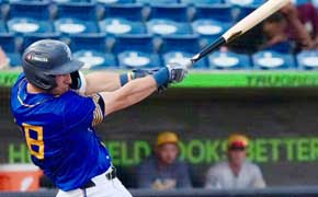 Wahoos Ninth Inning Rally Falls Short In 9-7 Loss To Biscuits