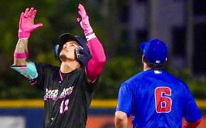 Wahoos Keep Rolling With 4-3 Win Over Smokies