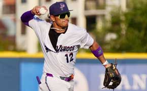 Clutch Plays Gets Wahoos To 4th Straight Win