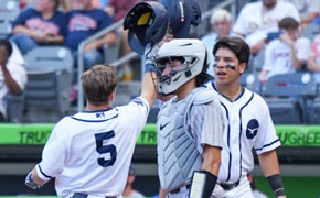 Blue Wahoos Hold On For Extra-Inning Win Over Smokies