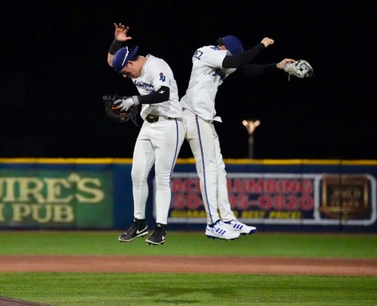 wahoos0908a